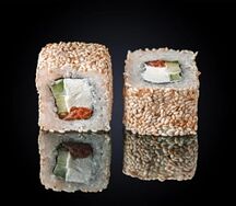 Ролл Филадельфия с кунжутом