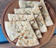 Фокачча с розмарином