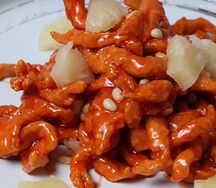 306 Курица в кисло-сладком соусе с кусочками ананаса