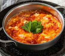 Яичница с помидорами