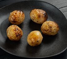 Картофель молодой на мангале