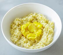 Каша пшенная с манго и мёдом