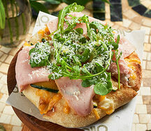 Пицца Рим Мортаделла из индейки с цуккини