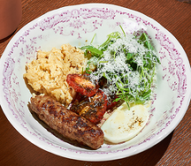 Скрембл с колбаской