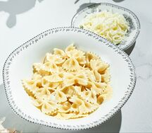 Паста фарфалле в сливочном соусе