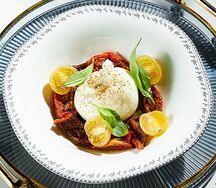 Бурратта с томатами