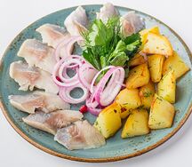 Сельдь с картофелем