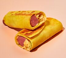 Курай с колбаской из говядины на гриле 