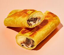 Курай с картофельным пюре, грибами и запеченной курицей