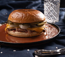 Бургер-чиз с рваной говядиной
