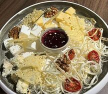 Сырная тарелка