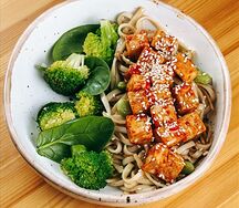 Лапша тофу с бобами, томатный джем