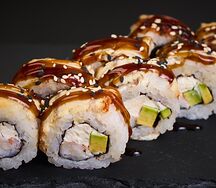 Ролл Канада с креветкой