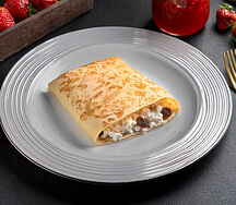 Блин с творогом и изюмом