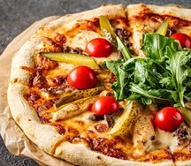 Пицца с курицей и говяжьей вырезкой