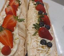 Меренговый рулет 