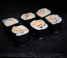 Классический ролл с угрем