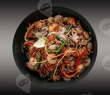 Вок с морепродуктами