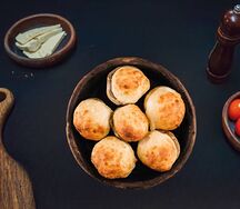 Шампиньоны, фаршированные сыром