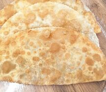 Чебурек с сыром
