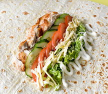 Шаурма с летним салатом и сыром