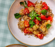 Тёплый салат с баклажанами