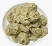 Манты из говядины с бульоном