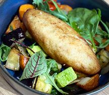 Котлета из горбуши с овощным соте