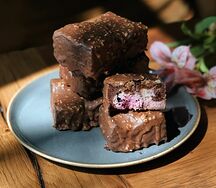 Брауни Вишня-чиз