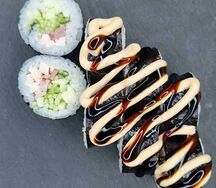 Ролл с курицей и беконом