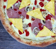 Пицца Флорентийская 32см на белом чесночном соусе