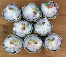 Горячий с креветкой и лососем