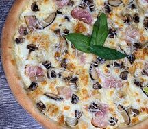 Пицца Фунги с белыми грибами 32см на белом чесночном соусе