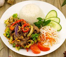 Рис с говядиной и овощами