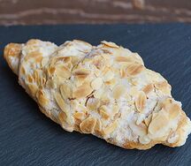 Миндальный Круассан