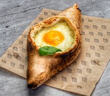 Хачапури по-аджарски 