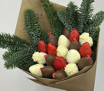Новогодний букет из клубники в шоколаде №1