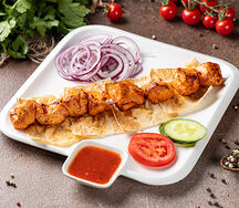 Куриный шашлык на углях