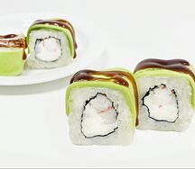 Авокадо с креветкой