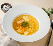 Куриный суп с лапшой