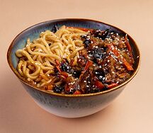 Вок с курицей в соусе унаги