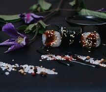 Ролл с угрем