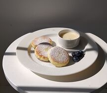 Сырники со сметаной