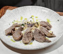 Язычки ягненка с картофельными ньокками