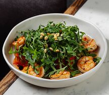 Салат с креветками и авокадо