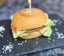 Бургер с телятиной