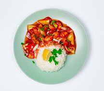 Кусочки курицы в кисло-сладком соусе