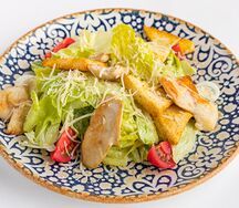 Цезарь с курицей