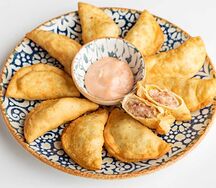 Мини - чебуреки с курицей