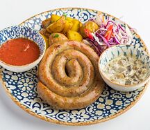 Купаты из курицы с беби-картофелем